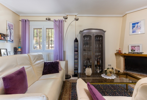 Herverkoop - Villa - La Zarza