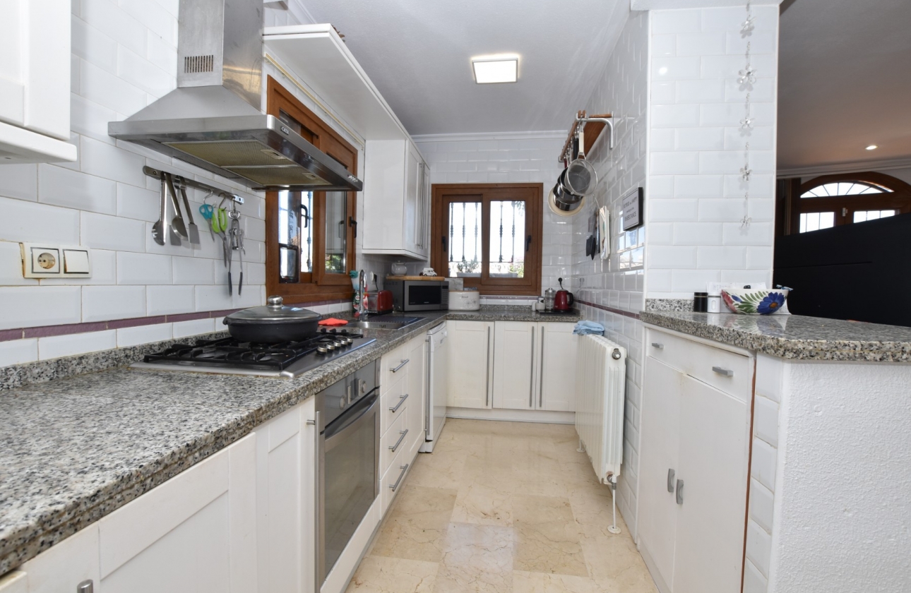 Wiederverkauf - Villa - Algorfa - La finca Golf