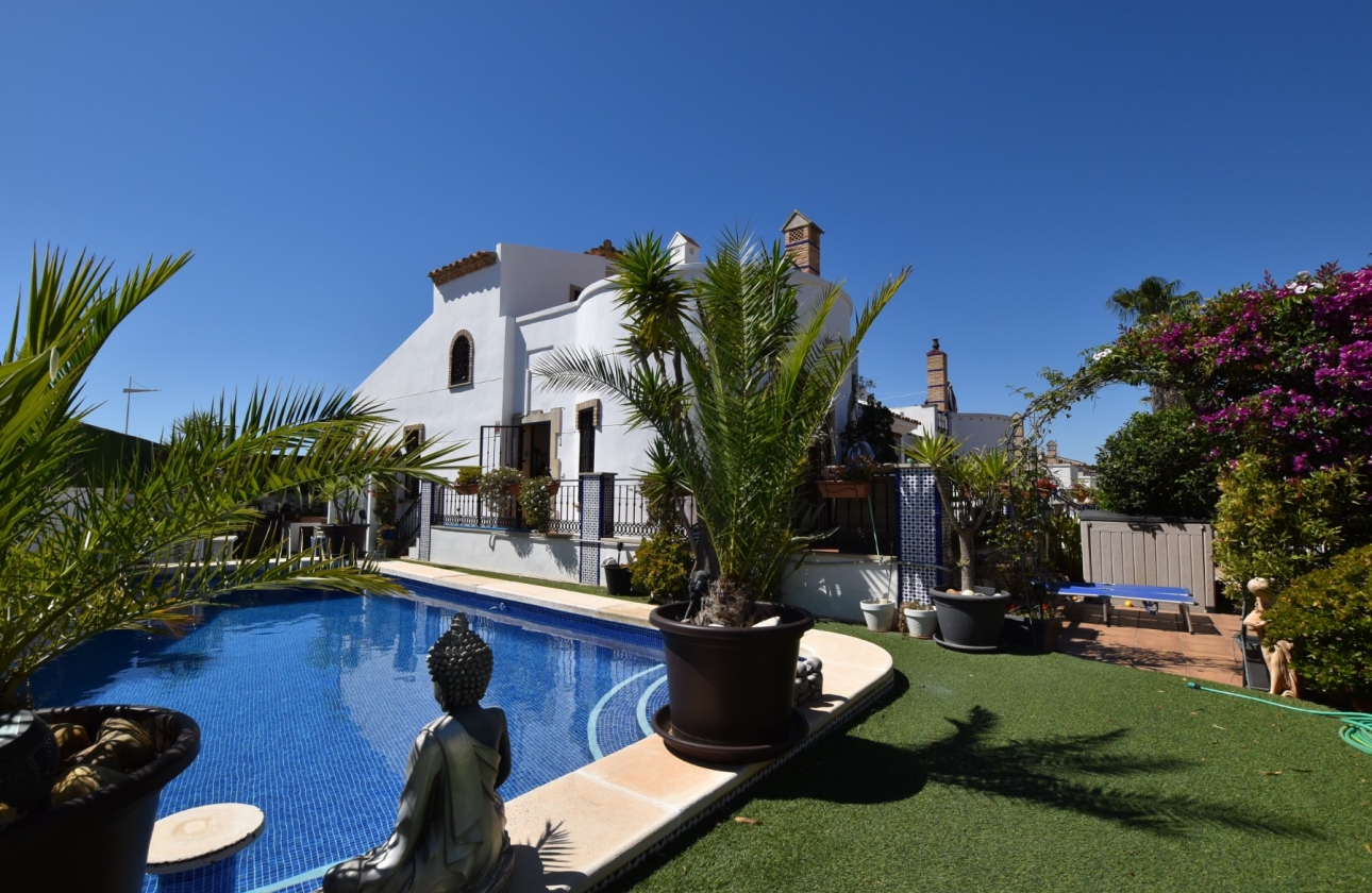 Wiederverkauf - Villa - Algorfa - La finca Golf