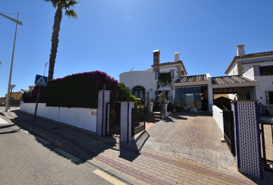 Wiederverkauf - Villa - Algorfa - La finca Golf