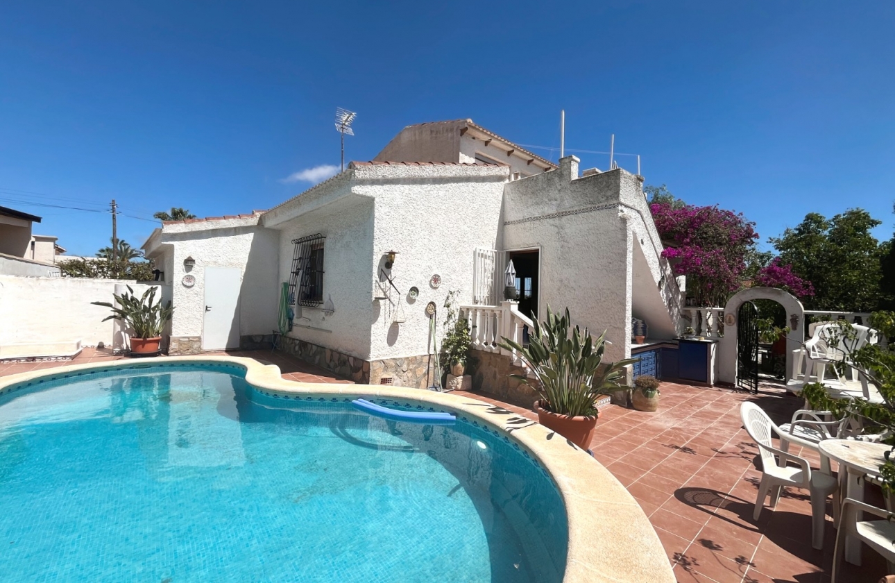 Resale - Villa - Ciudad Quesada