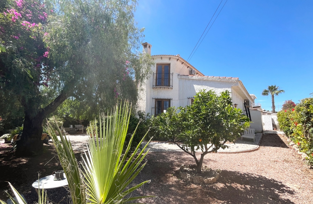 Resale - Villa - Ciudad Quesada