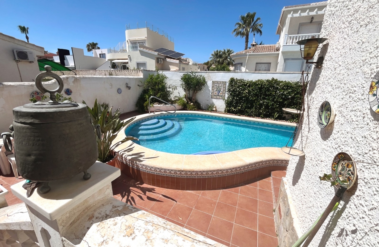 Resale - Villa - Ciudad Quesada