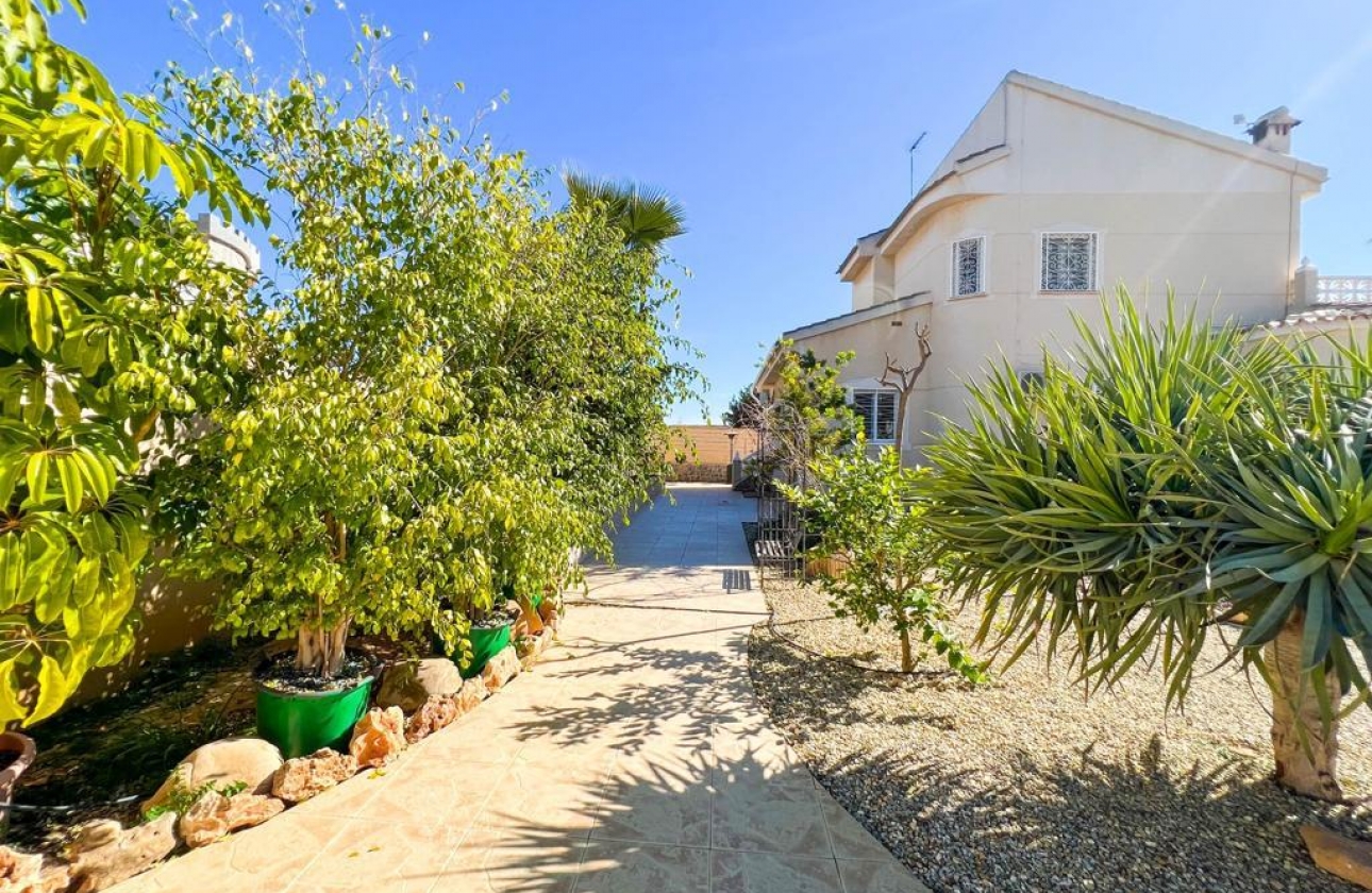 Wiederverkauf - Villa - Ciudad Quesada - Doña Pepa