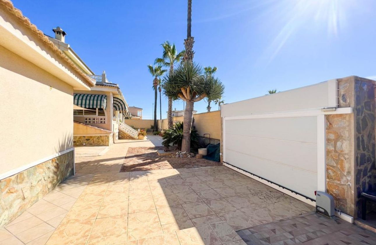 Wiederverkauf - Villa - Ciudad Quesada - Doña Pepa