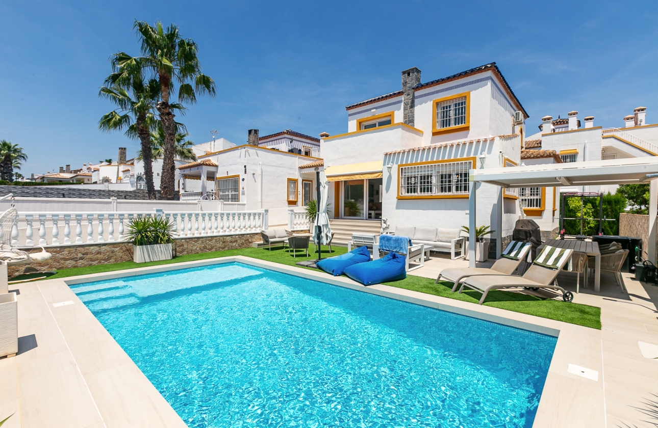 Wiederverkauf - Villa - Orihuela Costa - Los Dolses