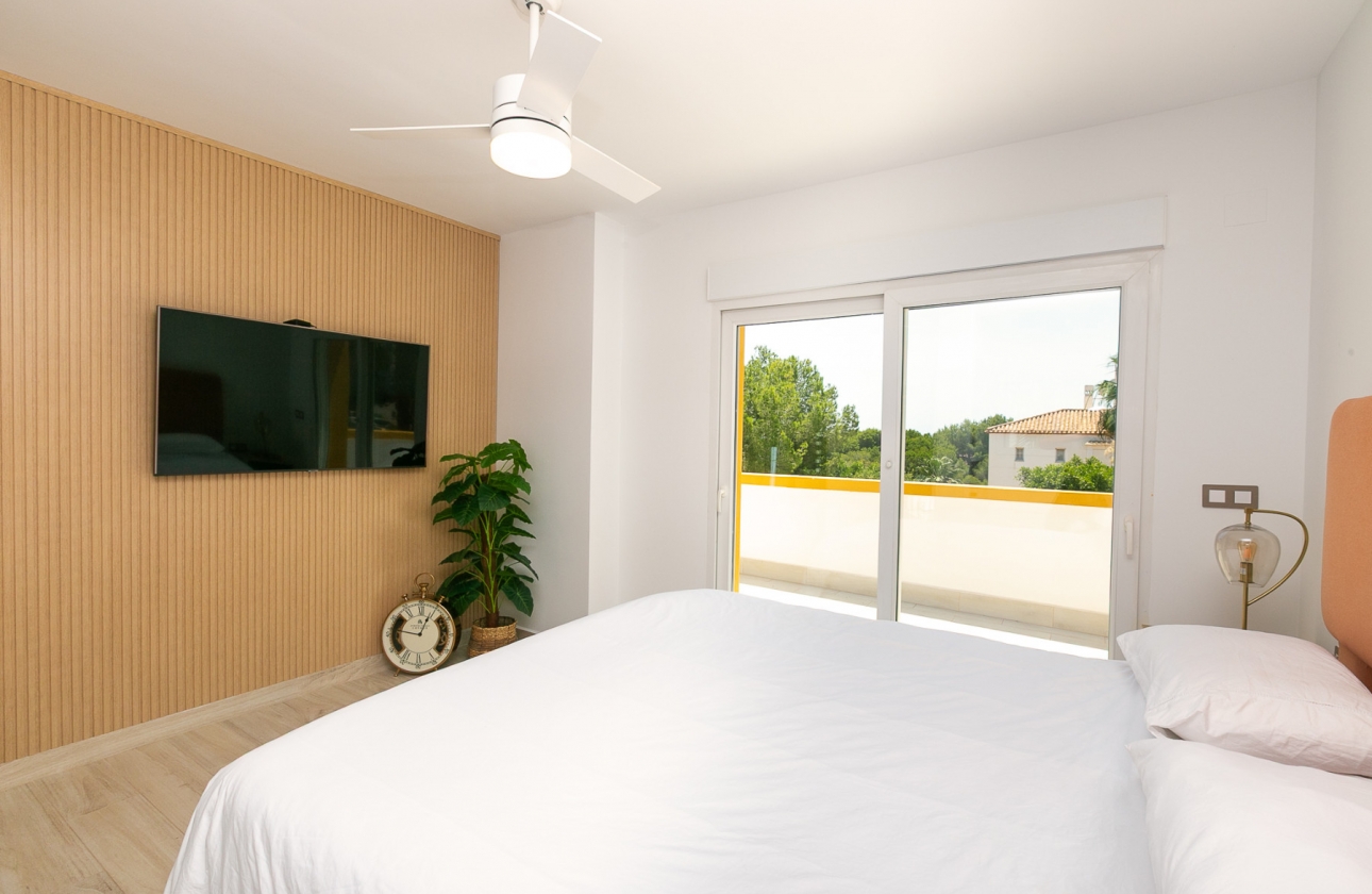 Wiederverkauf - Villa - Orihuela Costa - Los Dolses