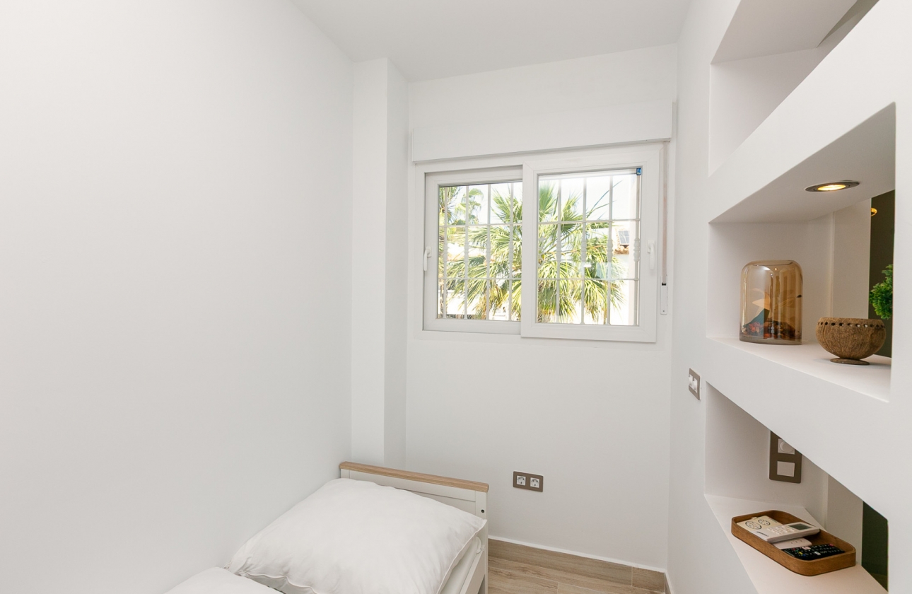 Wiederverkauf - Villa - Orihuela Costa - Los Dolses