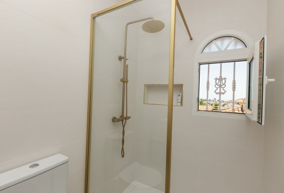 Wiederverkauf - Villa - Orihuela Costa - Los Dolses