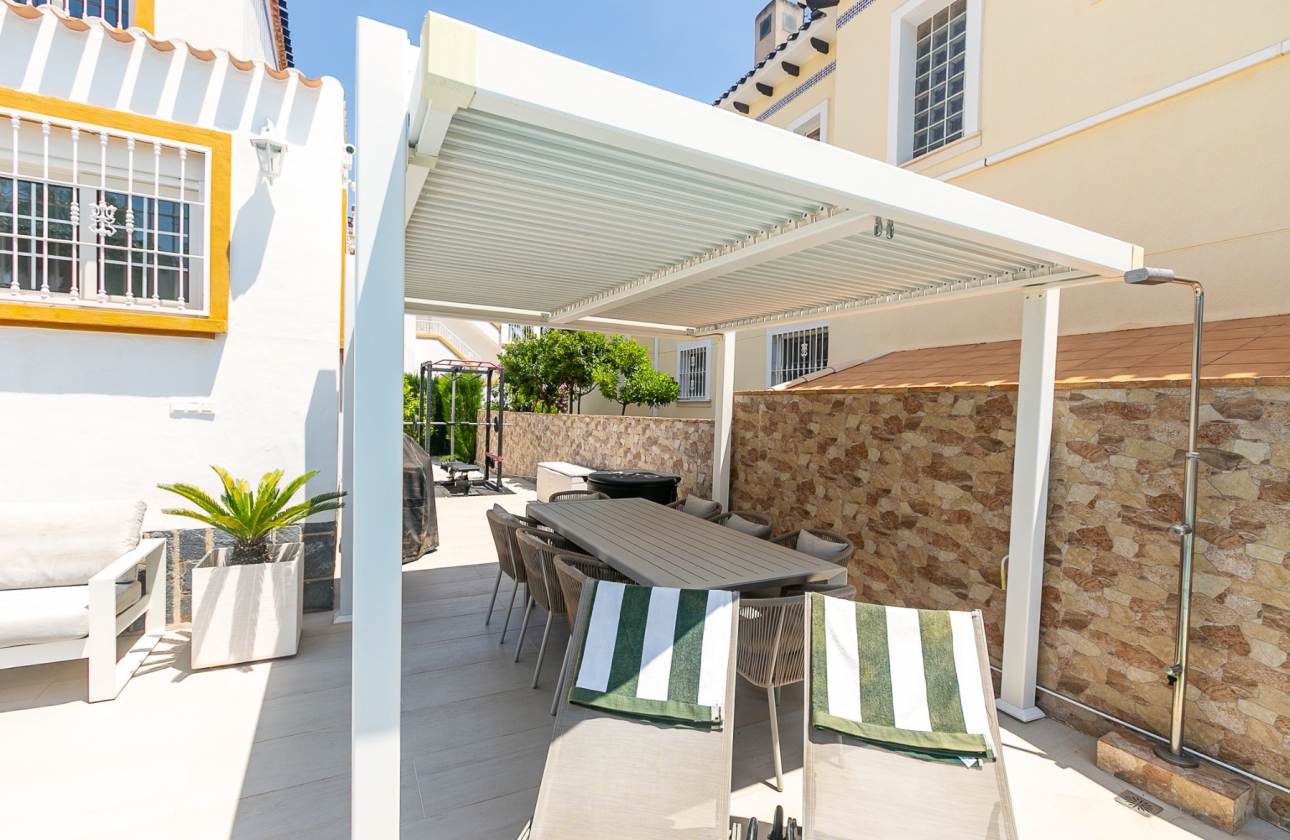Wiederverkauf - Villa - Orihuela Costa - Los Dolses