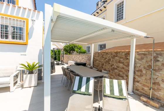 Wiederverkauf - Villa - Orihuela Costa - Los Dolses