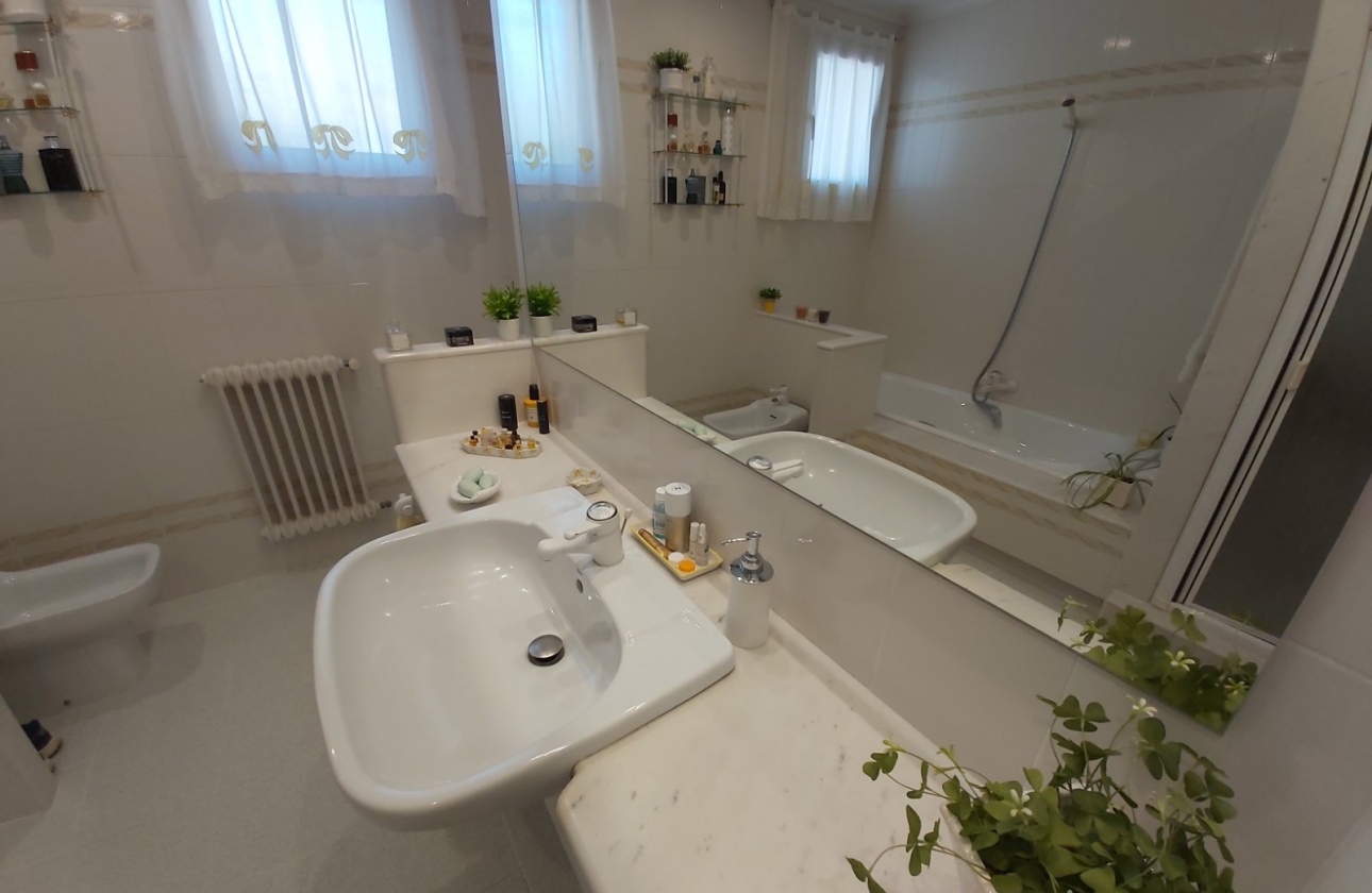 Revente - Villa - Cocentaina