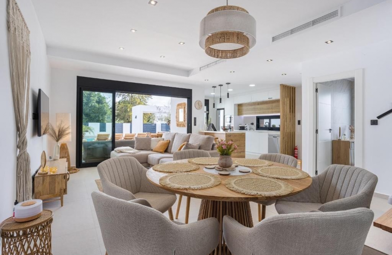 Resale - Villa - Dolores