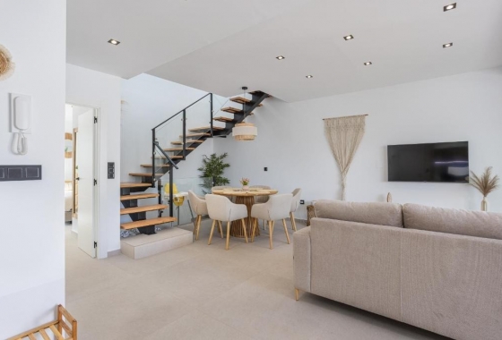 Resale - Villa - Dolores