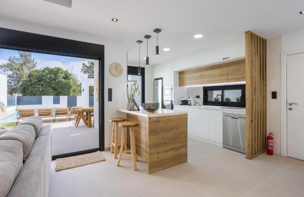 Resale - Villa - Dolores