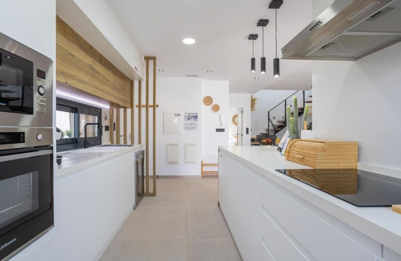 Resale - Villa - Dolores