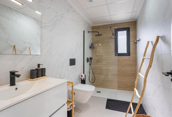 Resale - Villa - Dolores