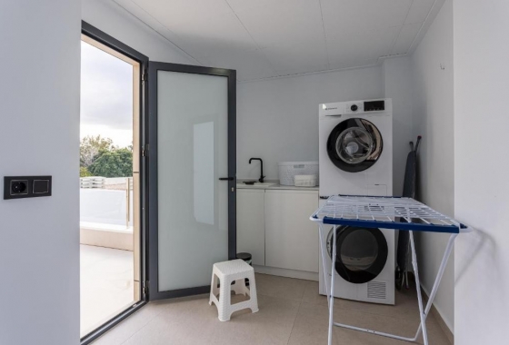 Resale - Villa - Dolores