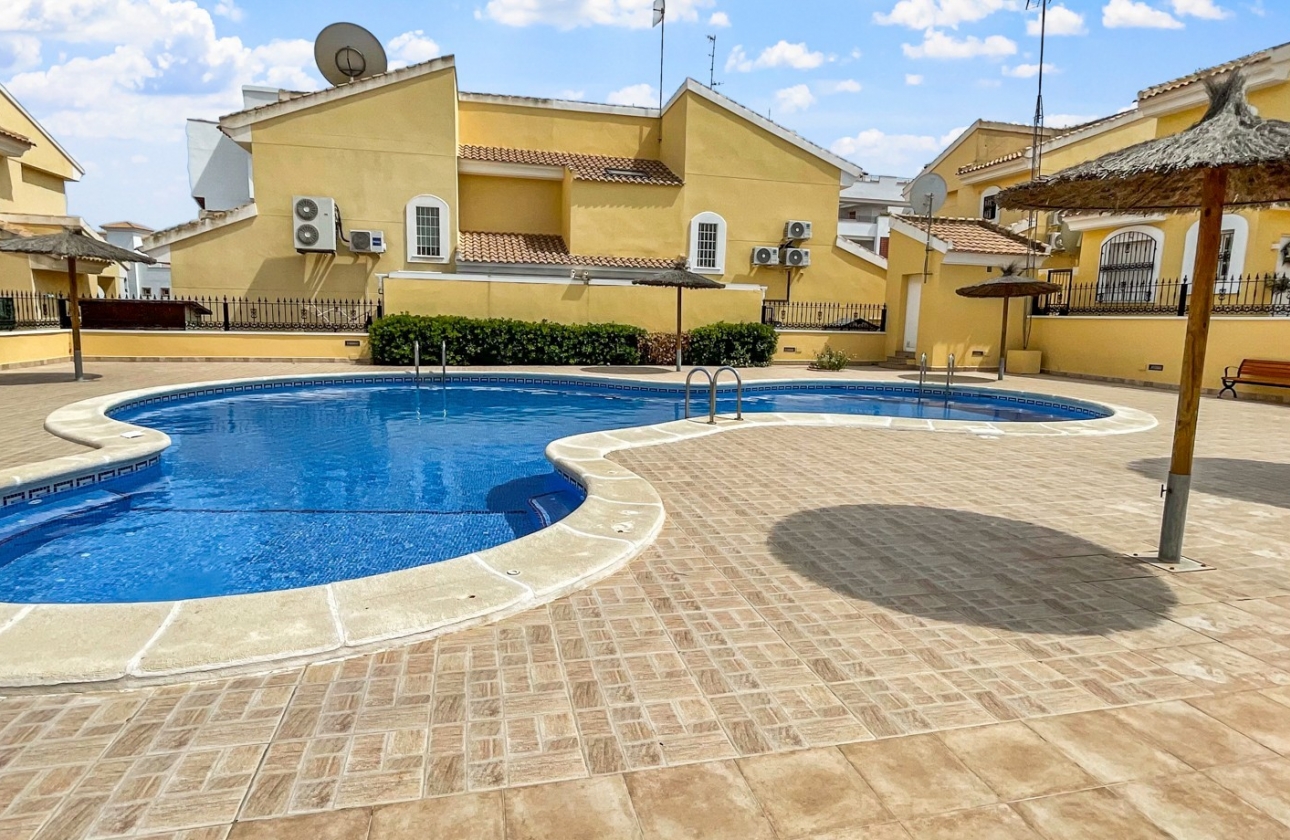 Wiederverkauf - Villa - Orihuela Costa - Los Dolses