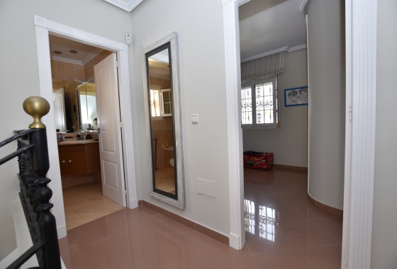 Wiederverkauf - Villa - Orihuela Costa - Los Dolses