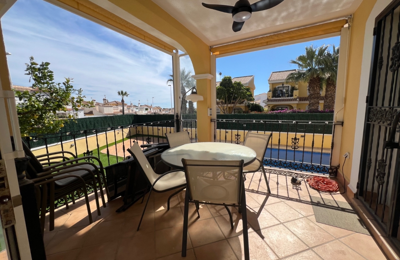 Wiederverkauf - Villa - Orihuela Costa - Los Dolses