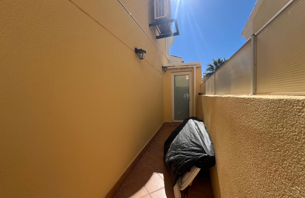 Wiederverkauf - Villa - Orihuela Costa - Los Dolses