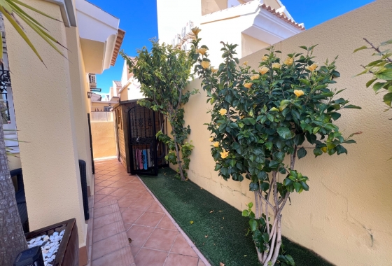 Wiederverkauf - Villa - Orihuela Costa - Los Dolses