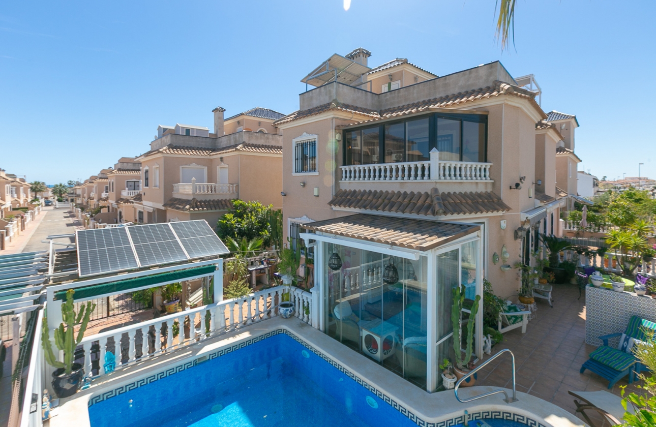 Wiederverkauf - Villa - Orihuela Costa - La Zenia