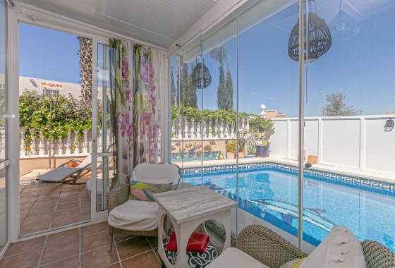 Wiederverkauf - Villa - Orihuela Costa - La Zenia