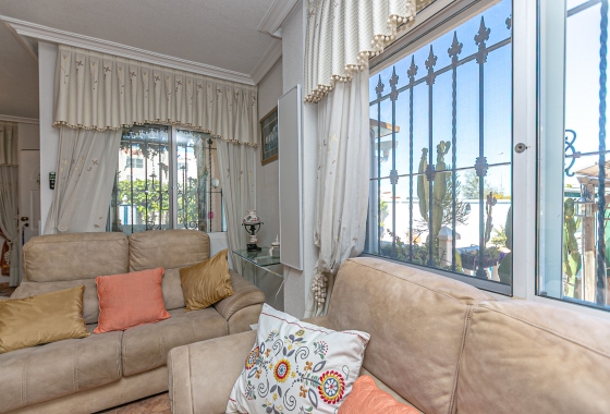 Wiederverkauf - Villa - Orihuela Costa - La Zenia
