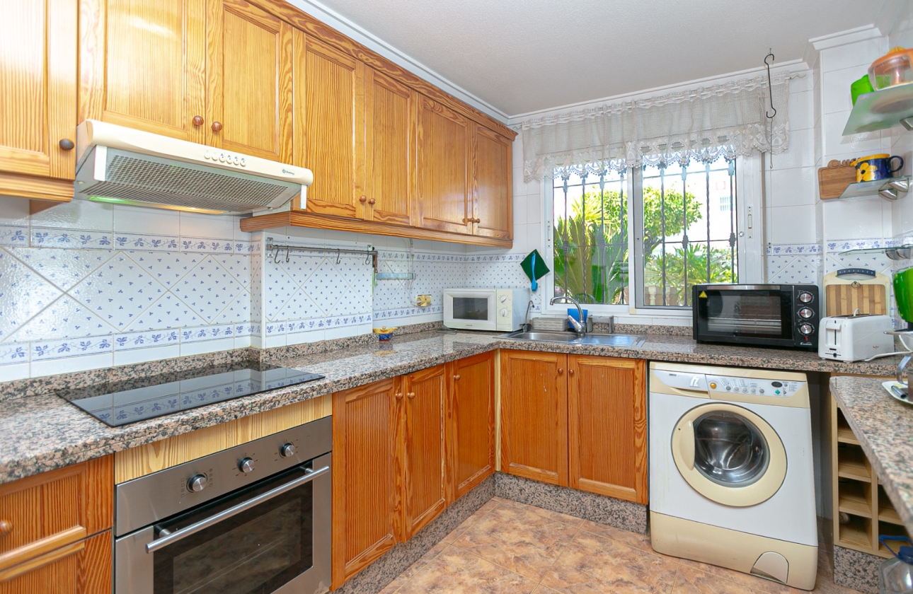 Wiederverkauf - Villa - Orihuela Costa - La Zenia