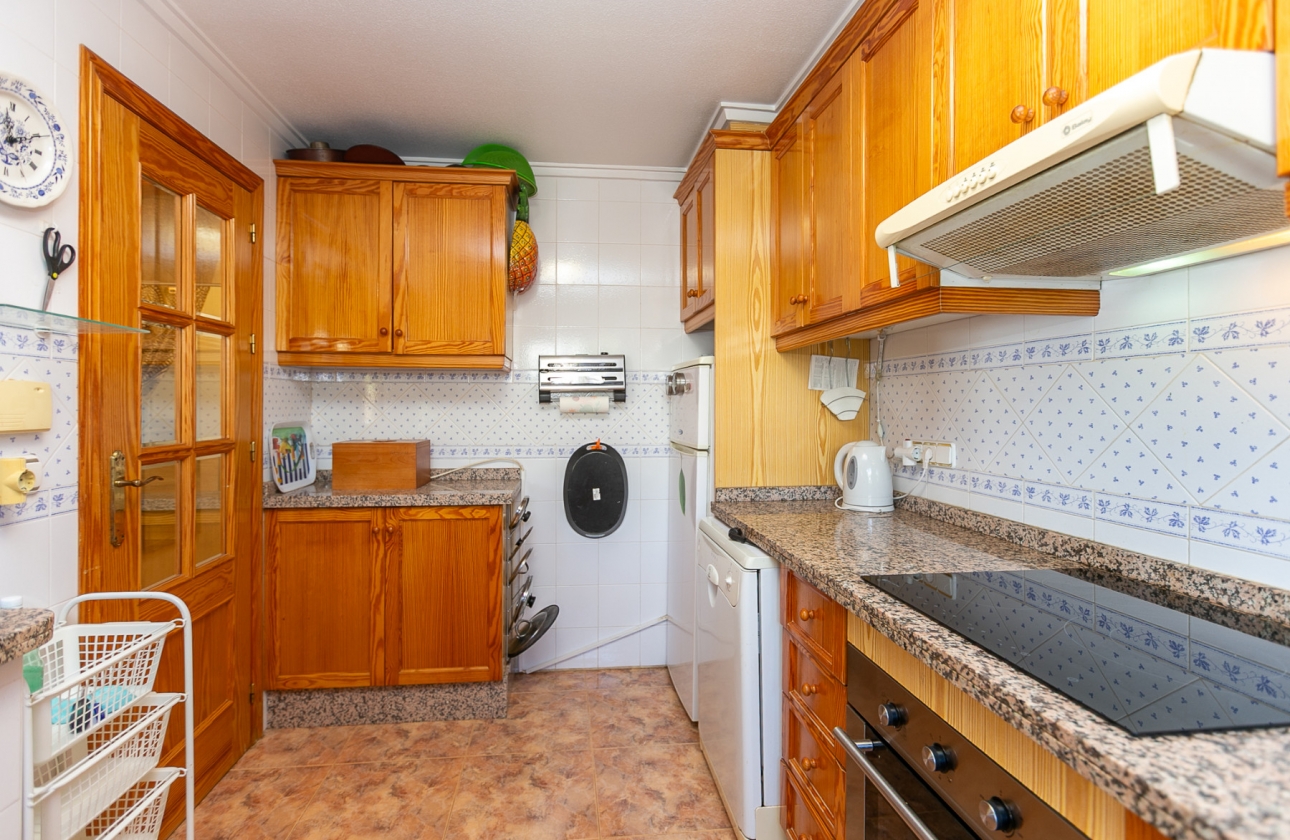 Wiederverkauf - Villa - Orihuela Costa - La Zenia
