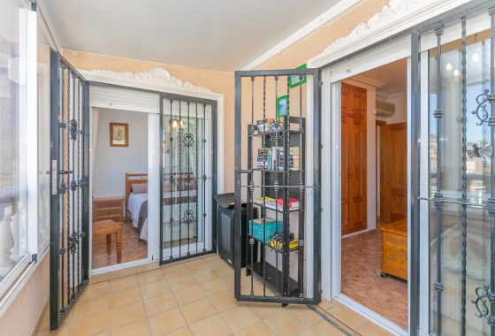 Wiederverkauf - Villa - Orihuela Costa - La Zenia