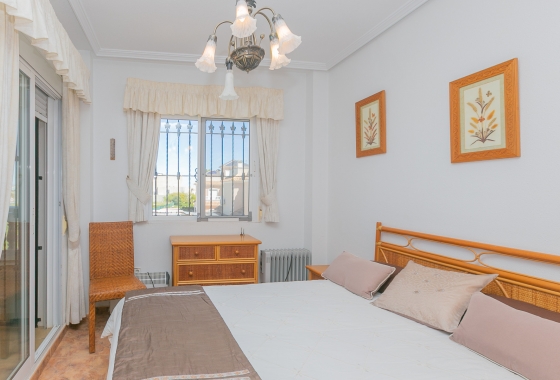 Wiederverkauf - Villa - Orihuela Costa - La Zenia