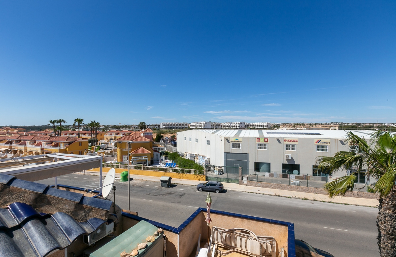 Wiederverkauf - Villa - Orihuela Costa - La Zenia