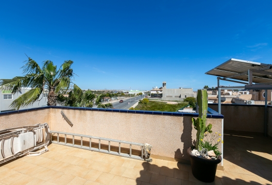 Wiederverkauf - Villa - Orihuela Costa - La Zenia