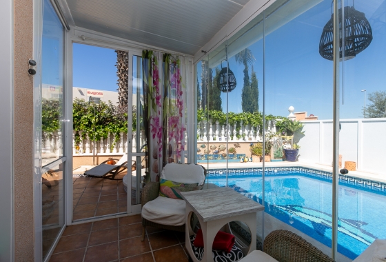 Wiederverkauf - Villa - Orihuela Costa - La Zenia