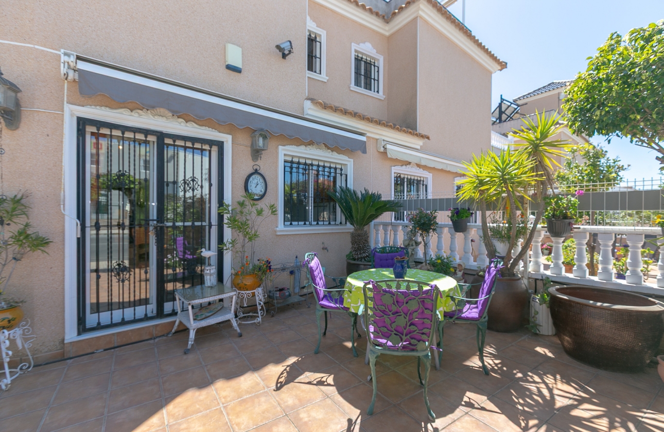 Wiederverkauf - Villa - Orihuela Costa - La Zenia