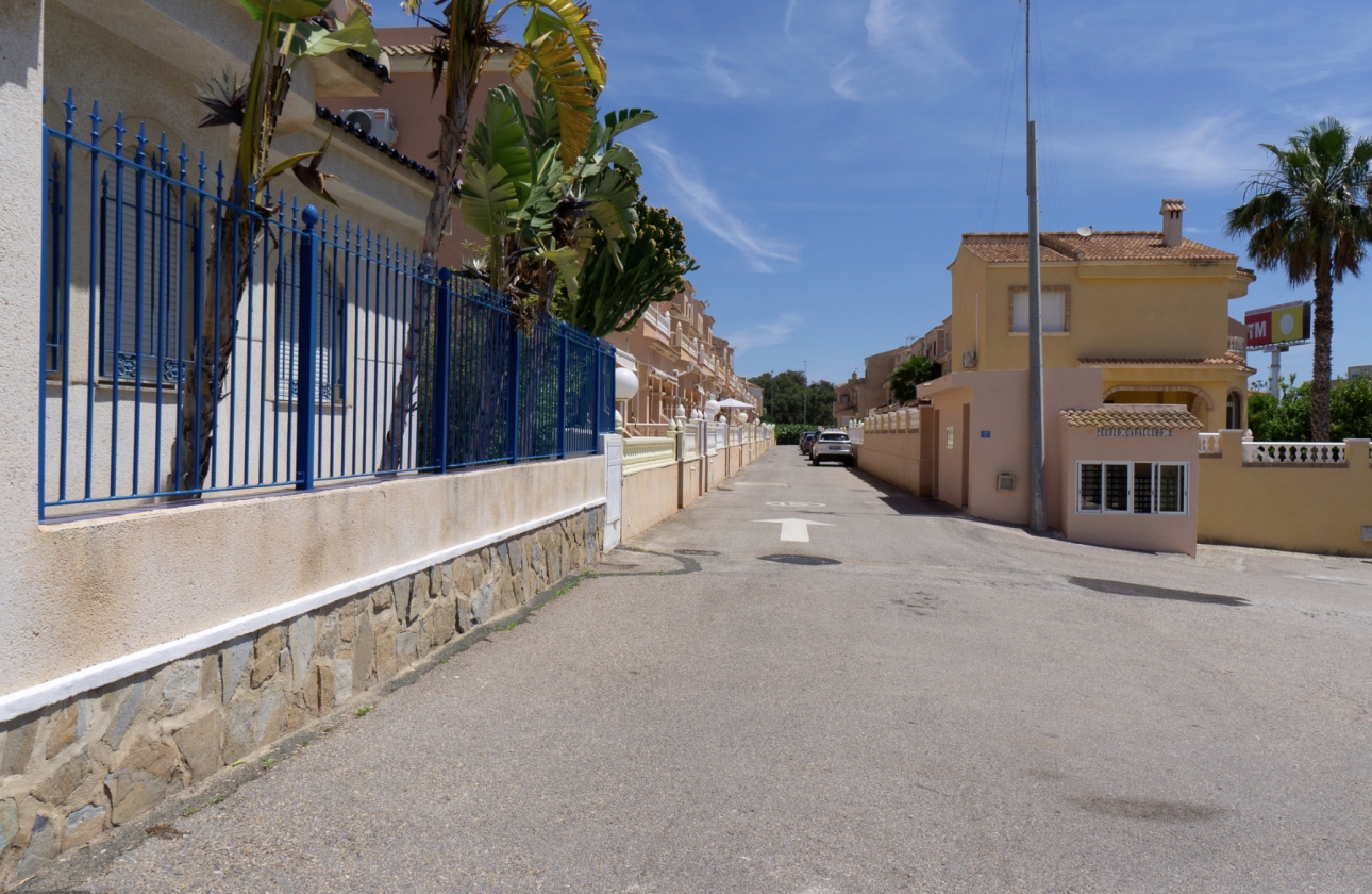Resale - House - Playa Flamenca