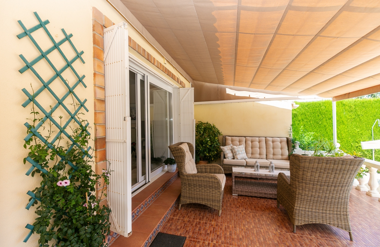Resale - Villa - Los Balcones