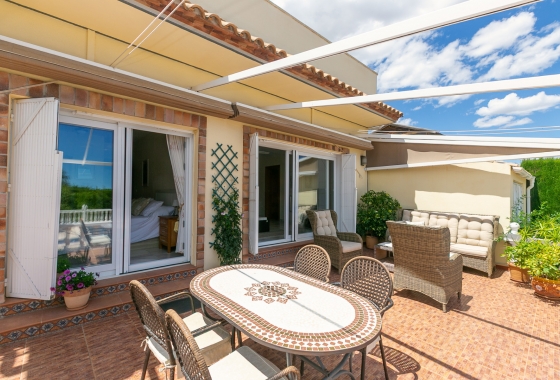 Resale - Villa - Los Balcones