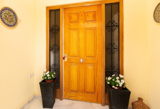 Resale - Villa - Los Balcones