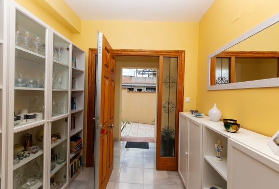 Resale - Villa - Los Balcones