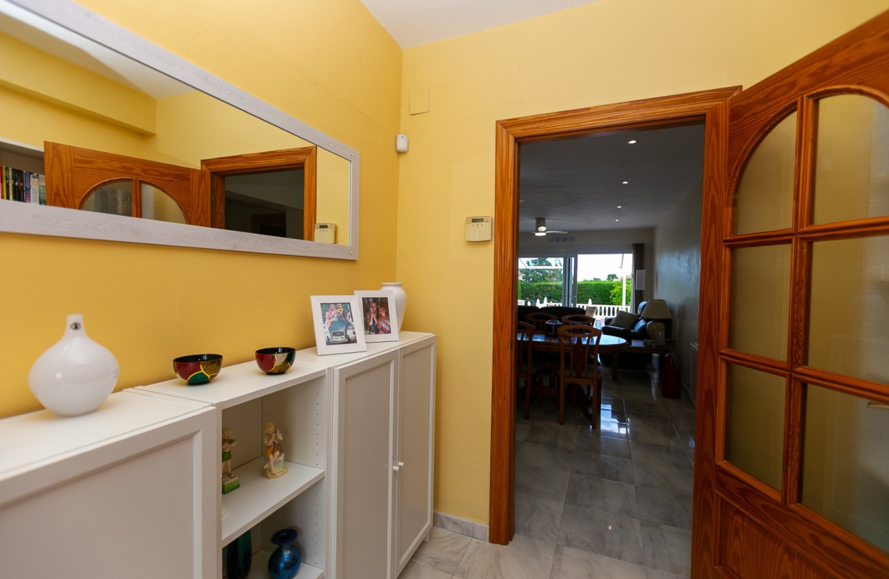 Resale - Villa - Los Balcones