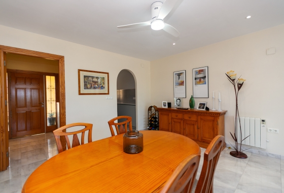 Resale - Villa - Los Balcones