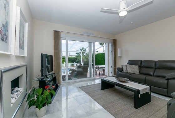 Resale - Villa - Los Balcones