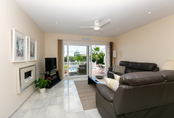 Resale - Villa - Los Balcones
