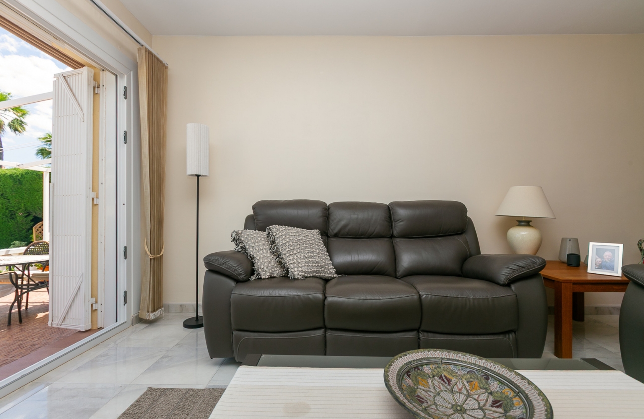 Resale - Villa - Los Balcones