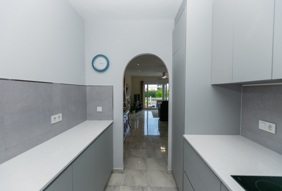 Resale - Villa - Los Balcones
