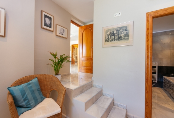 Resale - Villa - Los Balcones